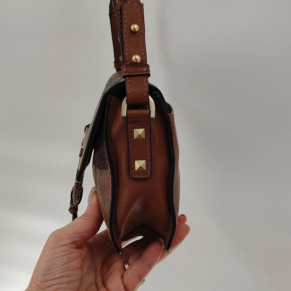 Lodis Saratoga Crossbody Bag mixed media Brown and Gold Design
